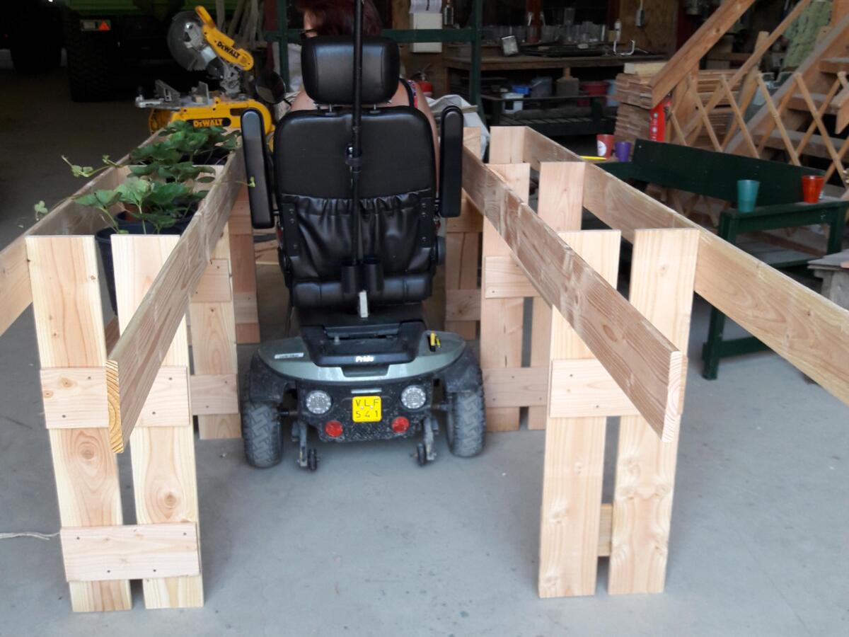 foto_aardbeientafel_Carla_scootmobiel_.jpg